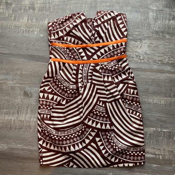 Fun strapless mini - Picture 3 of 4